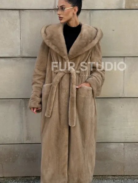 Шуба из скандинавской норки с капюшоном, цельный мех - фото 5