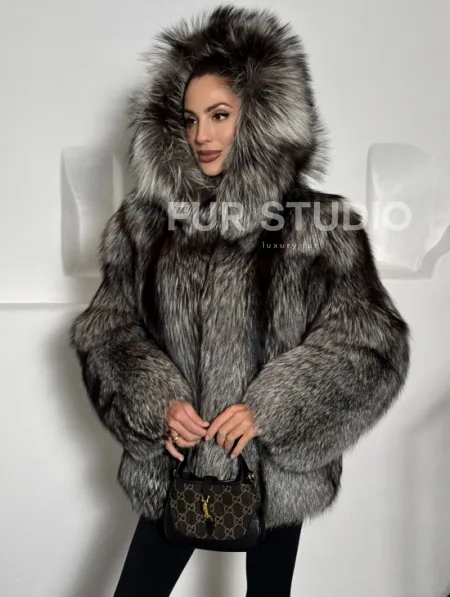 Полушубок из чернобурки с капюшоном цельные пластины - фото 3