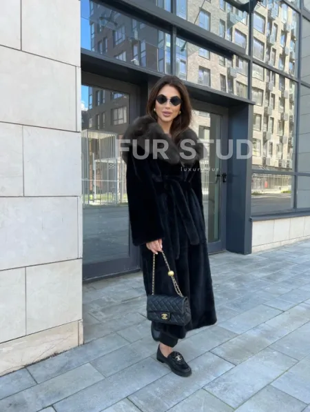 Норковая шуба с капюшоном из куницы -  BlackGlama - фото 7