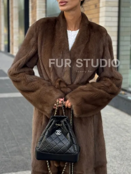 Длинное норковое пальто - шуба в цвете соболь - фото 3