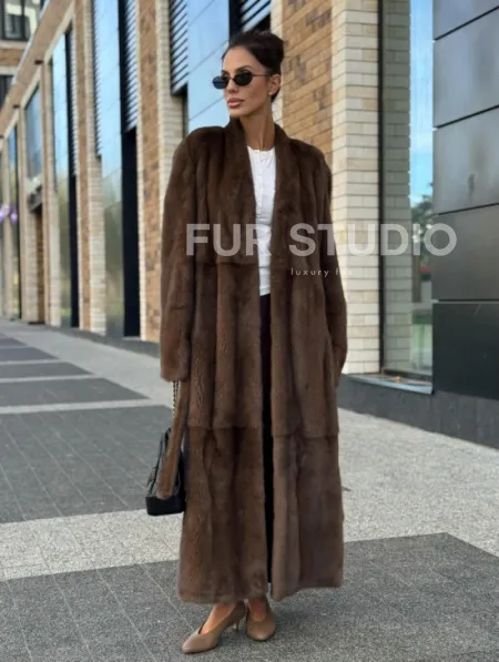 Длинное норковое пальто - шуба в цвете соболь - фото 9