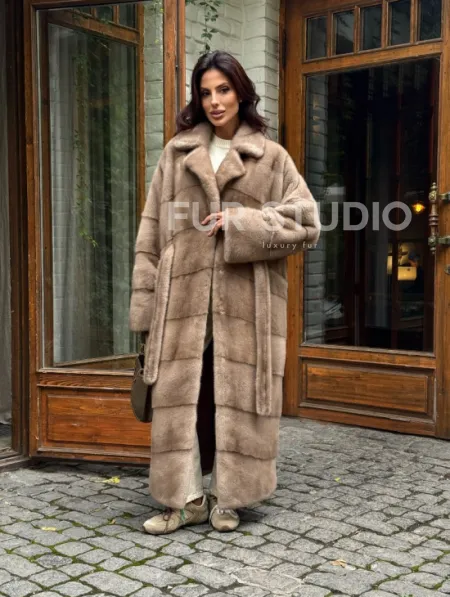 Длинная норковая шуба - цвет пастель - фото 9