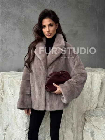 Короткая женская норковая шуба - фото 10