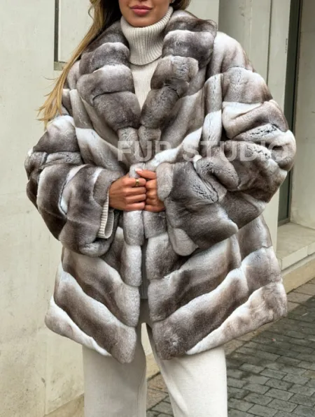 Шуба из меха шиншиллового кролика PREMIUM COLLECTION - фото 2