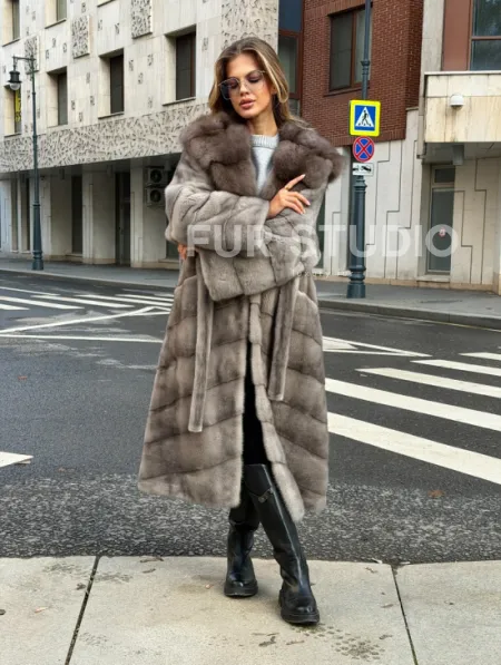 Шуба норковая женская с капюшоном куница - фото 12