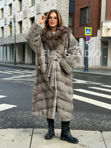 Шуба норковая женская с капюшоном куница - фото 13