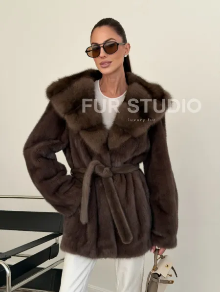 Коричневый норковый полушубок с мехом куницы - фото 0