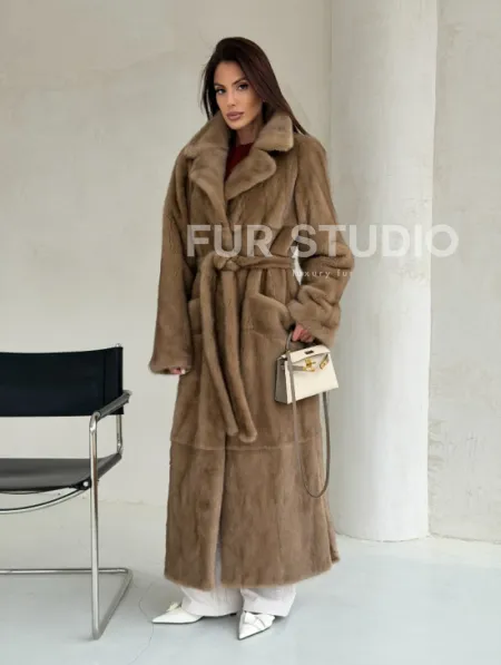 Прямая норковая шуба с меховым поясом - фото 6