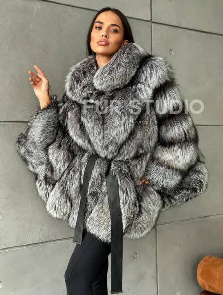 Шуба из чернобурой лисы 