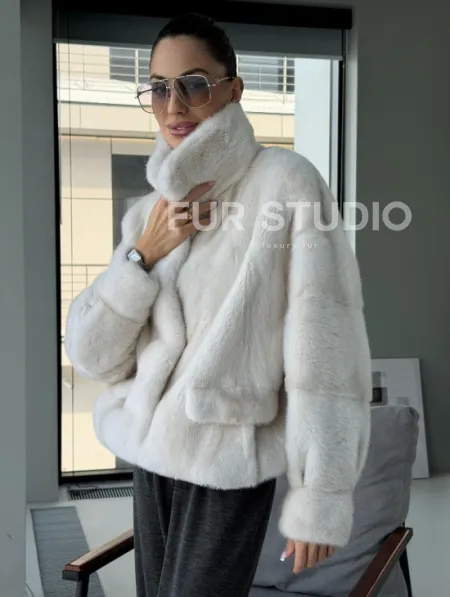 Модная женская норковая куртка - фото 5