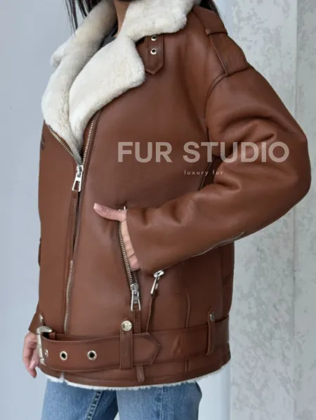 Дубленка авиатор из натуральной кожи в цвете виски - фото 2