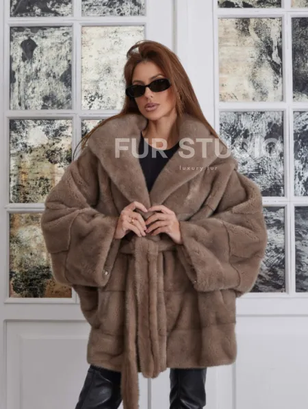 Палевая летучая мышь мех норка с капюшоном - NAFA MILK - фото 0