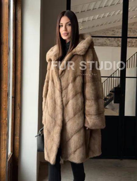 Норковая шуба с капюшоном - цвет пастель - фото 12