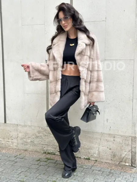 Шуба из меха норки английский воротник пудра - фото 11