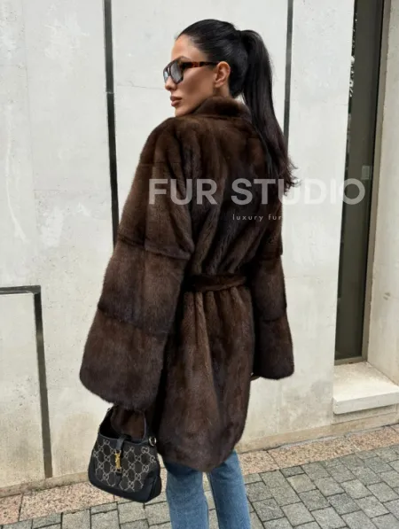 Шуба из скандинавской норки в цвете соболь - фото 4