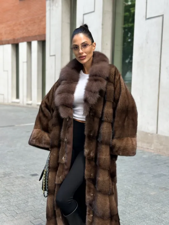 Шуба из меха норки с воротником из куницы - цвет соболь - фото 4