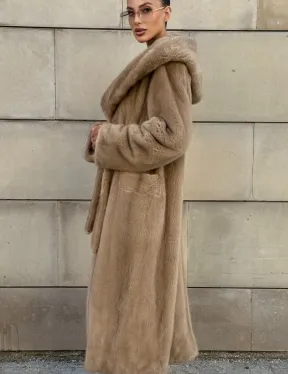 Шуба из скандинавской норки с капюшоном, цельный мех - фото 7