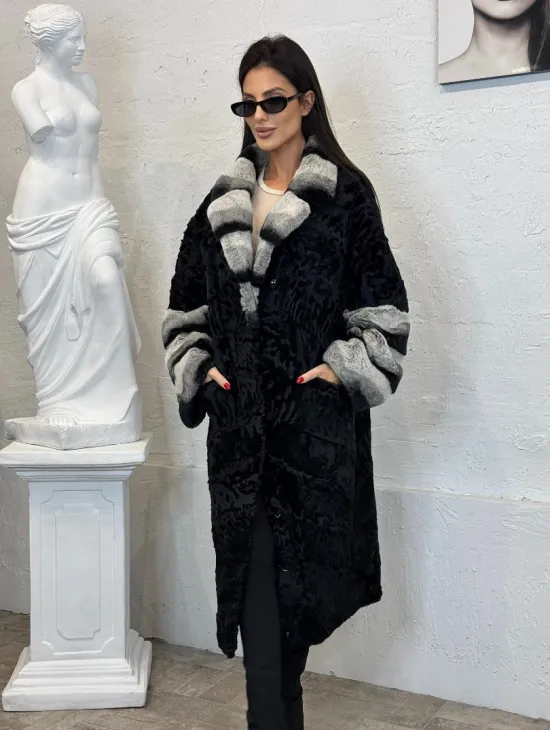 Шуба из меха афганского каракуля с отделкой из щипаной норки под шиншиллу - фото 8