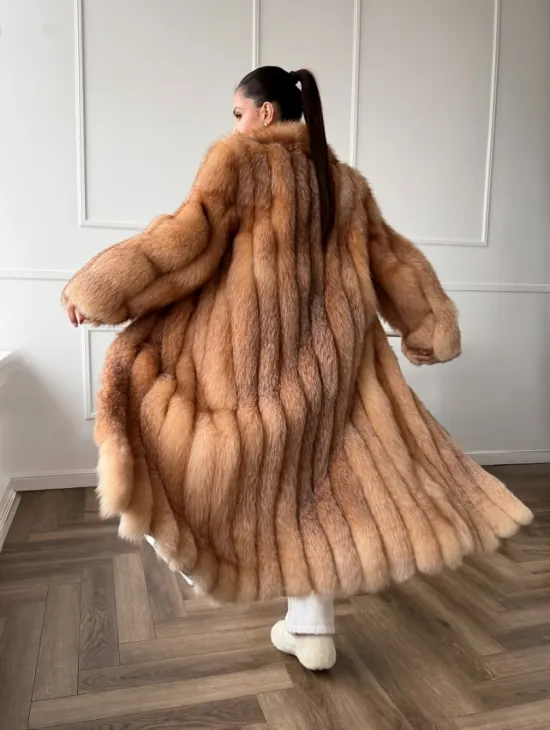 Длинная шуба из меха лисы Vintage gold с шалевым воротником - фото 11