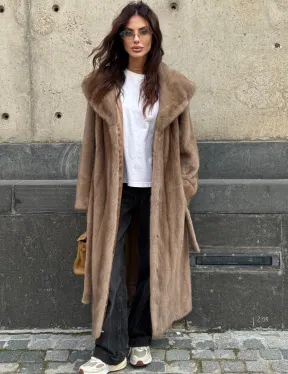 Длинная норковая шуба Pastel с капюшоном кобра - фото 0