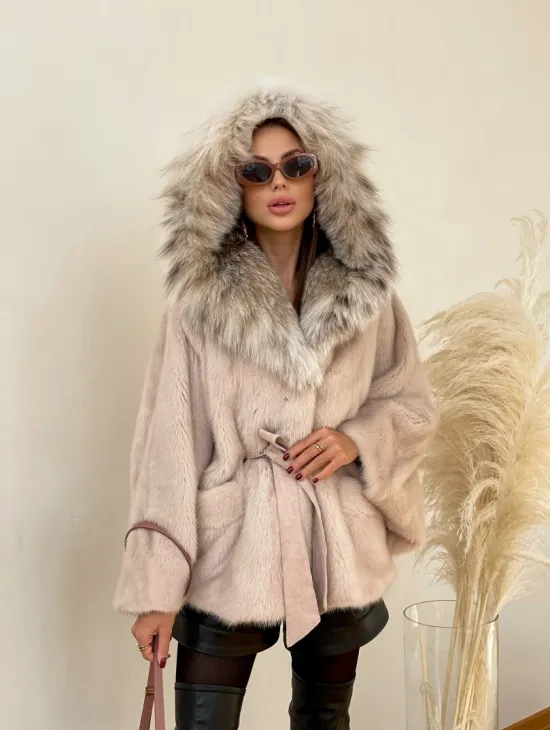 Пончо норковое с капюшоном из меха рыси в цвете пастель - фото 1