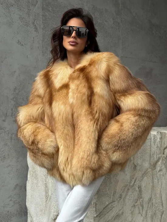 Шуба из натурального лисьего меха - фото 6