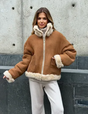 Двухсторонняя короткая дубленка из овчины - фото 14