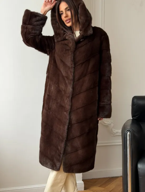 Коричневая норковая шуба с капюшоном - фото 4