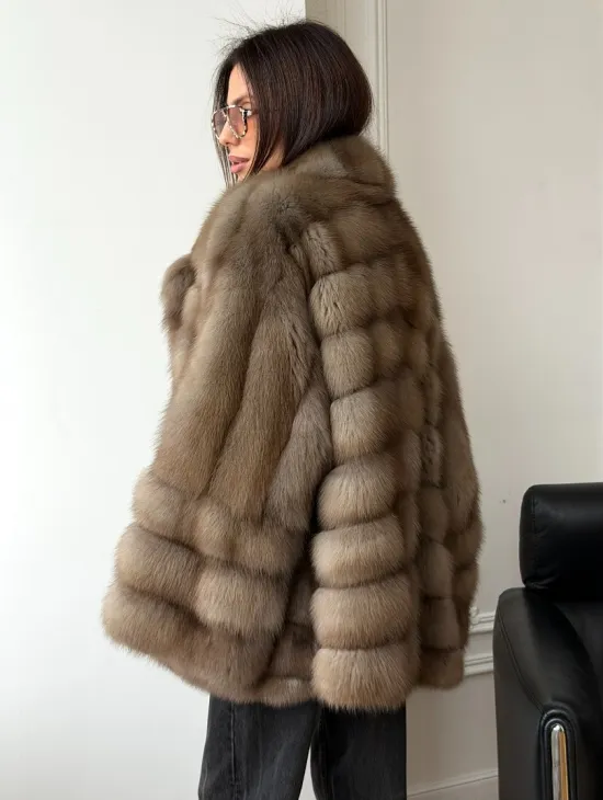 Шуба оверсайз из куницы - фото 5