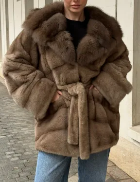 Полушубок норковый с капюшоном из меха куницы - фото 3