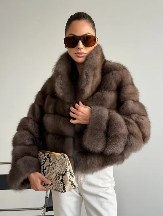 Короткая шуба из куницы - цвет трюфель - фото 0