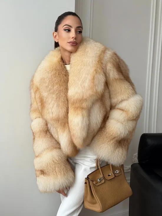 Полушубок-кроп с шалевым воротником из меха песца - фото 6