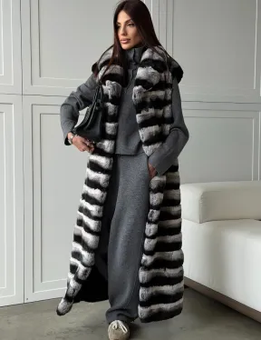 Меховой жилет из шиншиллового кролика - фото 6