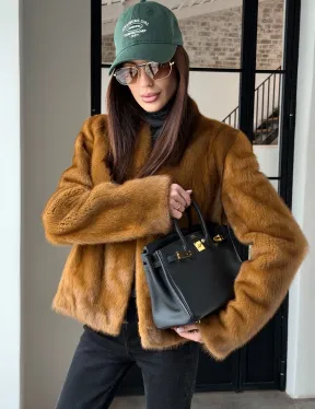 Меховой жакет из золотой норки - фото 17