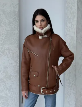 Дубленка авиатор из натуральной кожи в цвете виски - фото 16