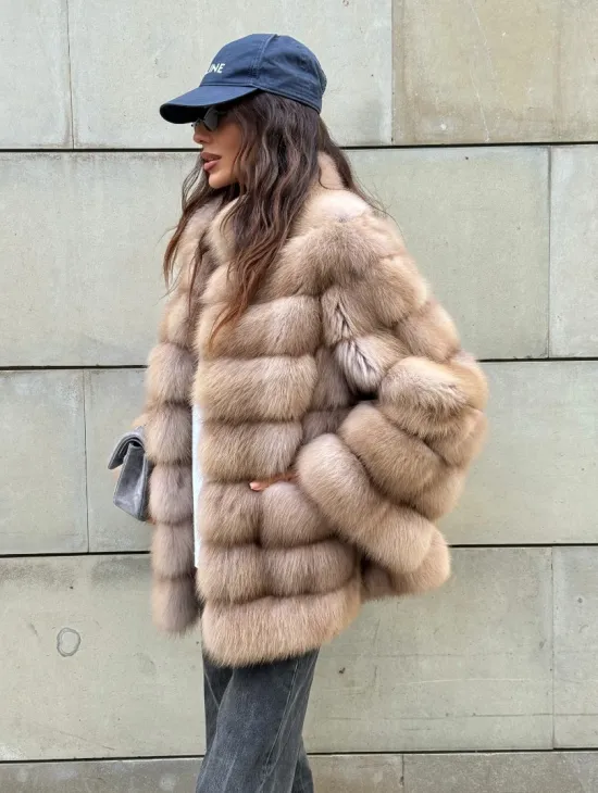 Шуба из меха куницы - фото 5