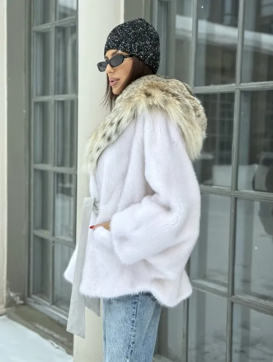 Норка роспуск с капюшоном из меха рыси, летучая мышь - цвет жемчуг - фото 1